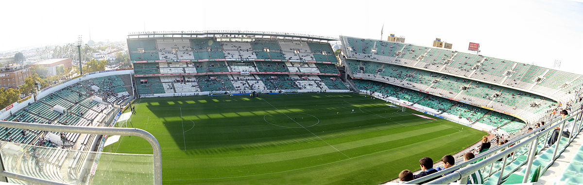By deniman - Flickr: Panorama Estadio Betis, CC BY-SA 2.0, https://commons.wikimedia.org/w/index.php?curid=31931163